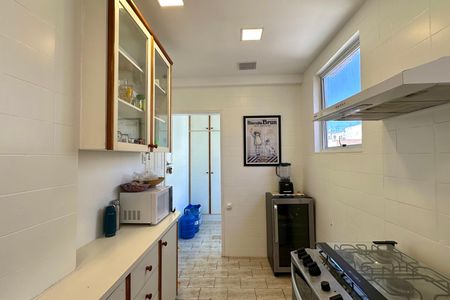 Apartamento à venda com 226m², 4 quartos e 1 vaga Apartamento à venda com 226m², 4 quartos e 1 vagaCozinha