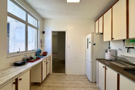 Apartamento à venda com 226m², 4 quartos e 1 vaga Apartamento à venda com 226m², 4 quartos e 1 vagaCozinha