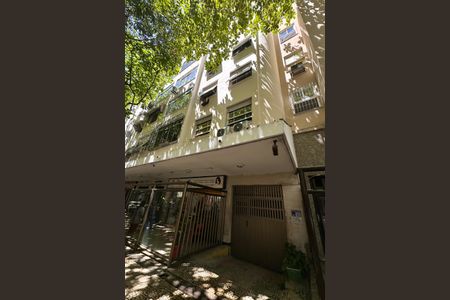 Apartamento à venda com 226m², 4 quartos e 1 vaga Apartamento à venda com 226m², 4 quartos e 1 vagaPlaquinha