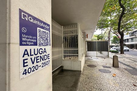 Apartamento à venda com 265m², 4 quartos e 2 vagasPlaquinha