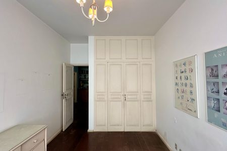 Apartamento à venda com 265m², 4 quartos e 2 vagasQuarto 1