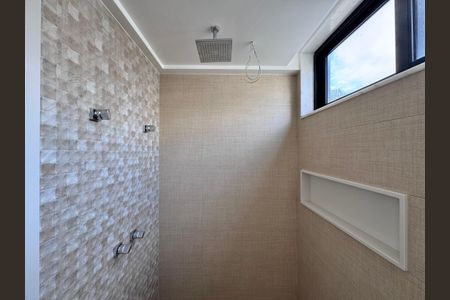 Casa à venda com 402m², 4 quartos e 4 vagas Casa à venda com 402m², 4 quartos e 4 vagasSuíte 4 - Banheiro