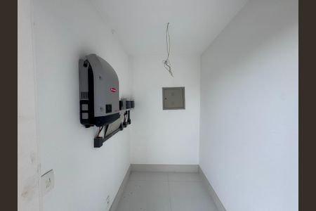 Casa à venda com 402m², 4 quartos e 4 vagas Casa à venda com 402m², 4 quartos e 4 vagasSalão - Painel Placas Fotovoltaicas