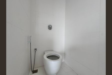 Casa à venda com 402m², 4 quartos e 4 vagas Casa à venda com 402m², 4 quartos e 4 vagasSuíte 1 - Banheiro