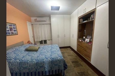 Apartamento à venda com 206m², 5 quartos e 1 vaga