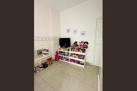 Apartamento à venda com 77m², 2 quartos e 1 vaga