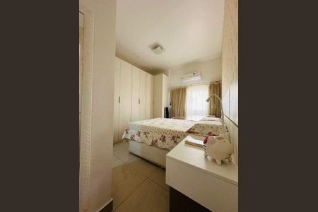 Apartamento à venda com 77m², 2 quartos e 1 vaga