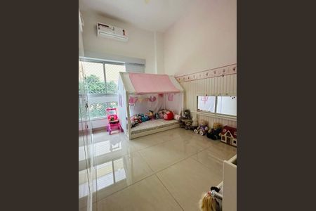 Apartamento à venda com 77m², 2 quartos e 1 vaga