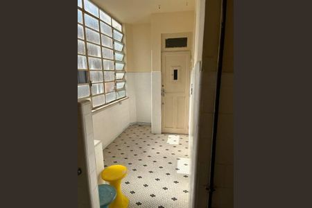 Apartamento à venda com 81m², 2 quartos e sem vaga