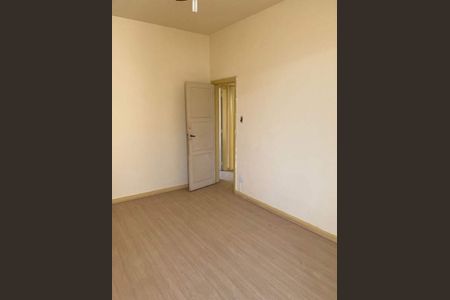 Apartamento à venda com 81m², 2 quartos e sem vaga