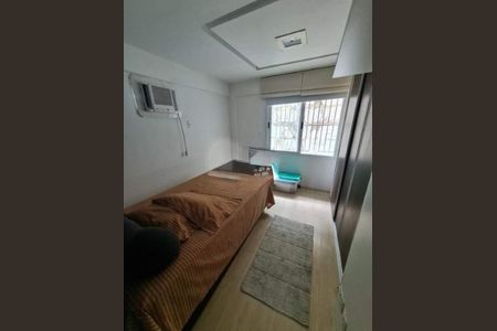 Casa à venda com 206m², 4 quartos e 3 vagas