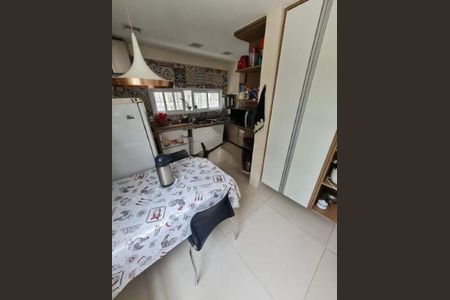 Casa à venda com 206m², 4 quartos e 3 vagas