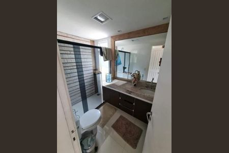 Casa à venda com 206m², 4 quartos e 3 vagas