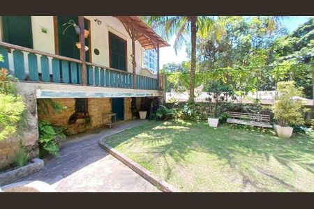 Casa à venda com 420m², 4 quartos e 3 vagas
