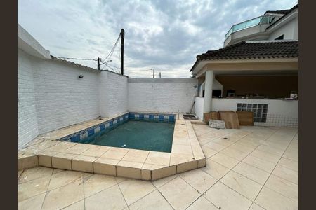 Casa à venda com 282m², 4 quartos e 2 vagas