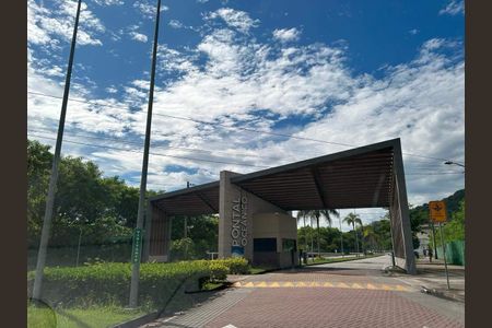 Casa à venda com 282m², 4 quartos e 2 vagas