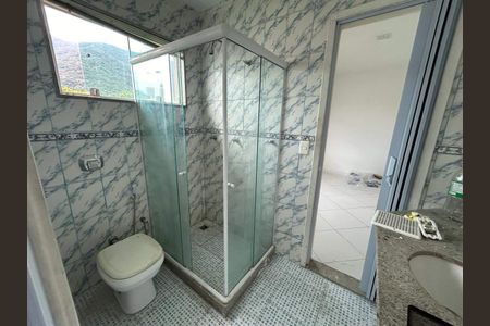 Casa à venda com 282m², 4 quartos e 2 vagas