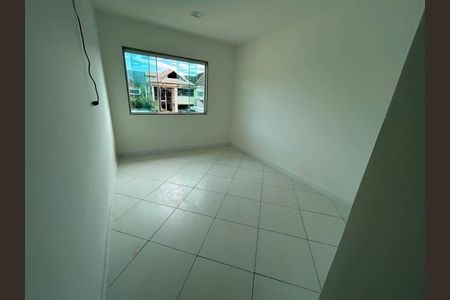 Casa à venda com 282m², 4 quartos e 2 vagas