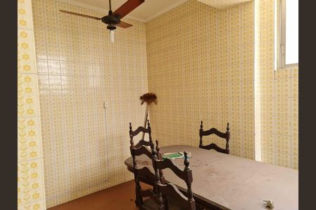 Casa à venda com 50m², 3 quartos e 1 vaga