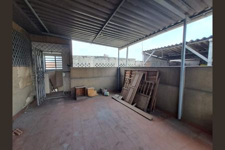 Casa à venda com 50m², 3 quartos e 1 vaga