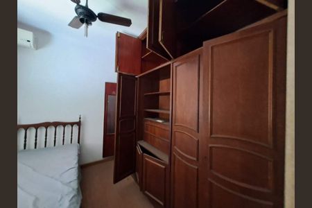 Casa à venda com 50m², 3 quartos e 1 vaga