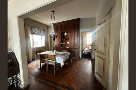 Apartamento à venda com 200m², 4 quartos e 1 vaga