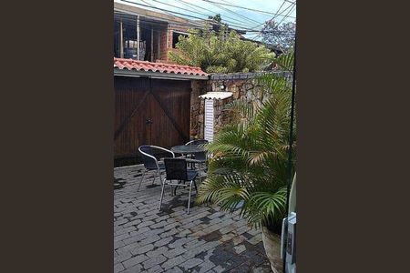 Casa à venda com 200m², 4 quartos e 1 vaga