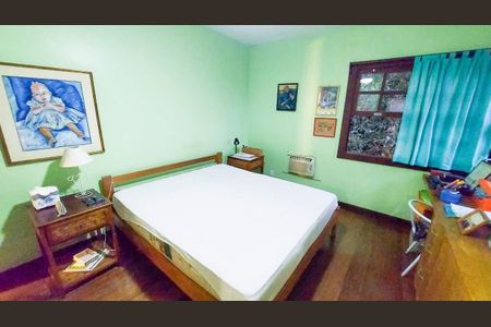Casa à venda com 270m², 5 quartos e 3 vagas