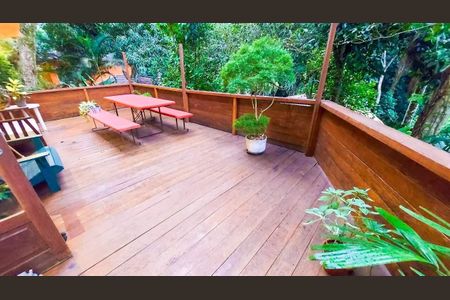 Casa à venda com 270m², 5 quartos e 3 vagas