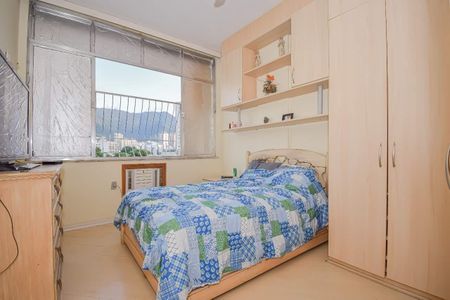 Apartamento à venda com 74m², 2 quartos e 1 vaga