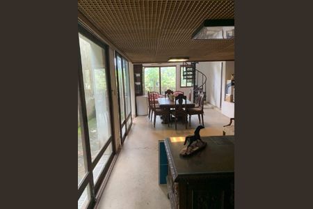 Casa à venda com 452m², 4 quartos e 4 vagas