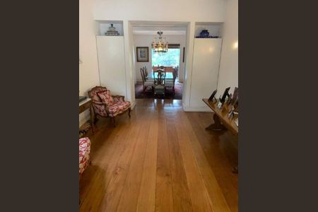 Casa à venda com 452m², 4 quartos e 4 vagas