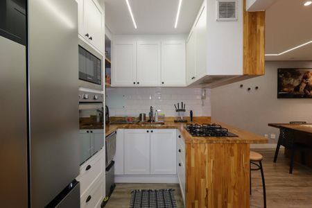 Apartamento à venda com 77m², 2 quartos e 1 vagaCozinha