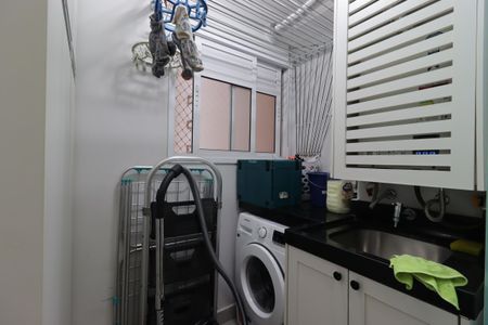 Apartamento à venda com 77m², 2 quartos e 1 vagaÁrea de Serviço