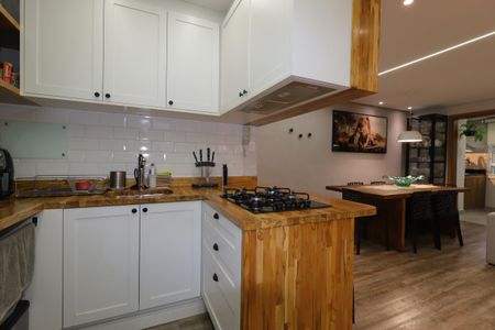 Apartamento à venda com 77m², 2 quartos e 1 vagaCozinha