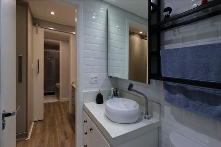 Apartamento à venda com 77m², 2 quartos e 1 vagaBanheiro da Suíte