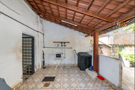 Casa à venda com 180m², 3 quartos e 1 vaga Casa à venda com 180m², 3 quartos e 1 vagaVaranda - cozinha