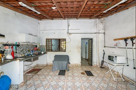 Casa à venda com 180m², 3 quartos e 1 vaga Casa à venda com 180m², 3 quartos e 1 vagaVaranda - cozinha