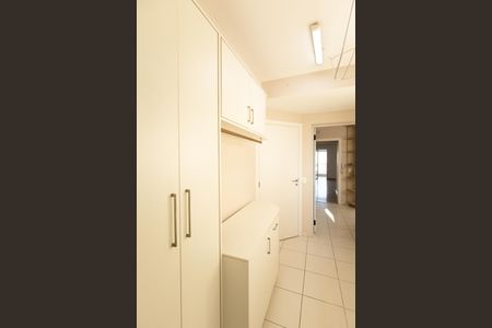Apartamento para alugar com 185m², 3 quartos e 3 vagas Apartamento para alugar com 185m², 3 quartos e 3 vagasÁrea de Serviço