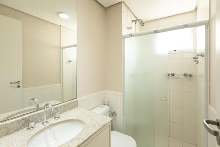 Apartamento para alugar com 185m², 3 quartos e 3 vagas Apartamento para alugar com 185m², 3 quartos e 3 vagasBanheiro da Suíte 2
