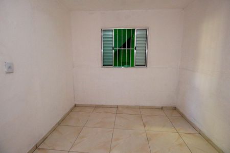 Quarto 2 de casa para alugar com 2 quartos, 90m² em Jardim Miriam, São Paulo