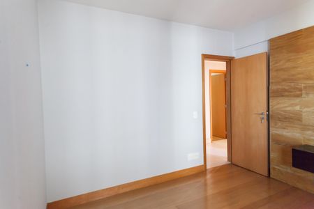 Apartamento para alugar com 143m², 4 quartos e 3 vagas Apartamento para alugar com 143m², 4 quartos e 3 vagasSuíte 1