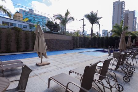 Apartamento para alugar com 143m², 4 quartos e 3 vagas Apartamento para alugar com 143m², 4 quartos e 3 vagasÁrea comum - Piscina