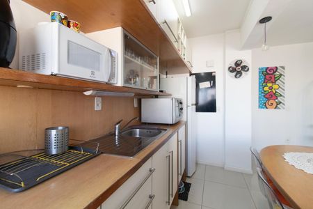 Apartamento à venda com 81m², 1 quarto e 1 vagaCozinha
