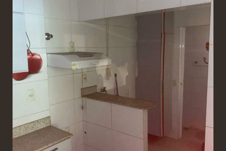 Apartamento à venda com 65m², 2 quartos e sem vaga