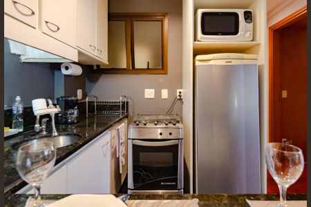 Apartamento à venda com 110m², 2 quartos e 1 vaga Apartamento à venda com 110m², 2 quartos e 1 vagaCozinha 1