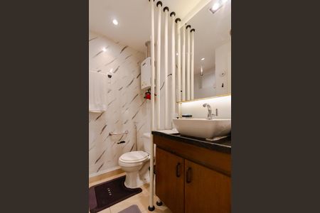 Apartamento à venda com 110m², 2 quartos e 1 vaga Apartamento à venda com 110m², 2 quartos e 1 vagaBanheiro 2