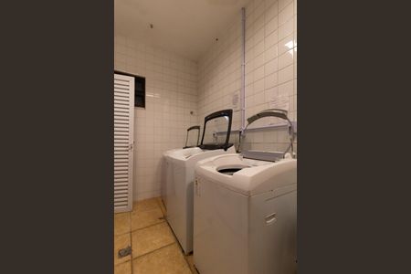 Apartamento à venda com 110m², 2 quartos e 1 vaga Apartamento à venda com 110m², 2 quartos e 1 vagaLavanderia