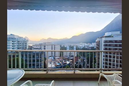Apartamento à venda com 200m², 3 quartos e 2 vagas