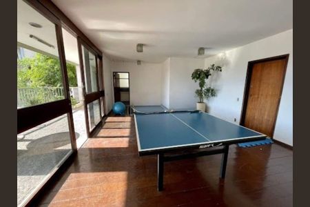 Apartamento à venda com 200m², 3 quartos e 2 vagas
